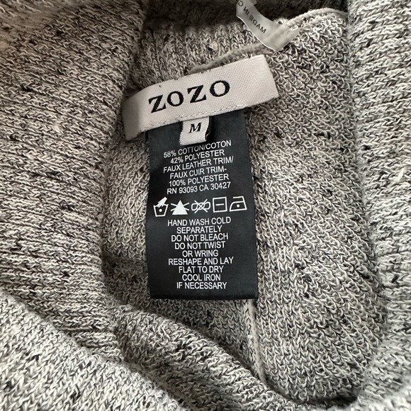 Fringed Turtleneck Cape - Picture 4 of 4